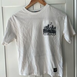 Harry Potter Unisex Kids 8/9  White Hogwarts Graphic Tee